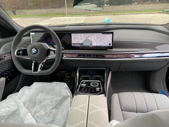 BMW 7 | 740d xDrive 2024, 4000km | Kašmír INDIVIDUAL - 4