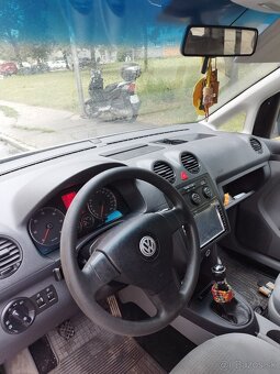 Predám Volkswagen Caddy MAXI 20 TDI rok.2010 - 4