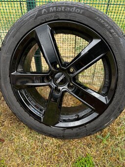 Dezent black 5x112 r17 - 4