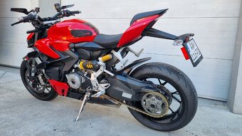 Ducati Streetfighter V2 - 4