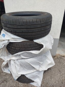 Pneu Hankook 255/55R18 - 4