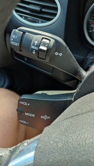 Predám Ford FOCUS 1.6 benzín+LPG, 74 KW, 2008 - 4
