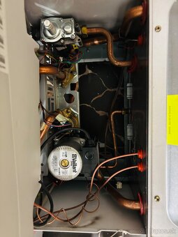 Predám kondenzačný plynový kotol na stenu Vaillant - 4