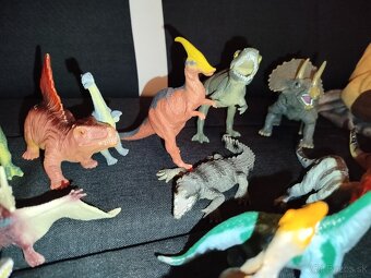 Dinosaury 18 kusov - 4