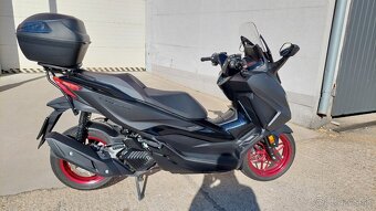 HONDA FORZA 125 SPECIAL EDITION - 4