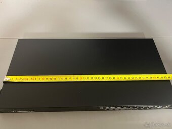 16 port PoE swich (150w) Ubiqiuti EdgeSwich - 4