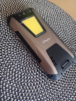 Unihertz tank 1 22000 mAh baterií - 4
