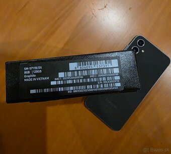 Samsung Galaxy S23FE - 4