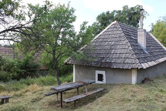 Viničný domček s pozemkom - 4