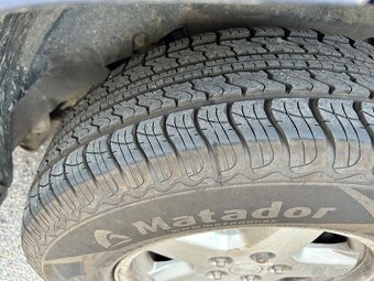 Jeep Cherokee 2.8 CRDi - 4