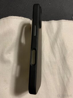 Apple iphone 16 - 4
