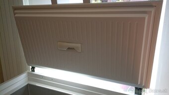 truhlicový mraziak Electrolux EC2233AOW1, 223 l, 40 dB, A+++ - 4