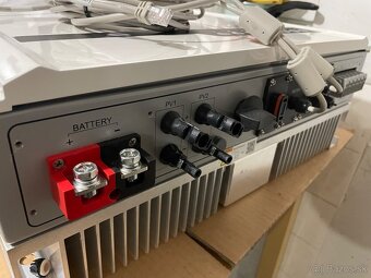 Goodwe hybridny menic 48V ,komplet balenie. - 4
