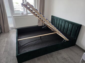 NA PREDAJ: Čalúnená posteľ MOON_180x200 cm_Tmavo zelená - 4