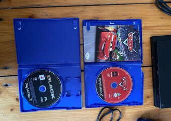 Herná konzola - Sony PlayStation 2 PS2 + 2 hry 1x ovládač - 4