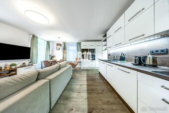 2,5 IZBOVÝ BYT VO VNÚTROBLOKU IDEÁLNY NA INVESTÍCIU - ul. JE - 4