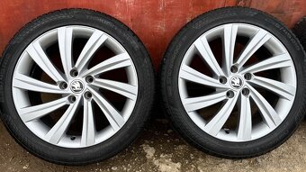 Škoda zimná sada 5x112 r18 Octavia superb - 4