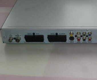 Predám DVD rekordér s harddiskom Philips DVDR3590H - 4