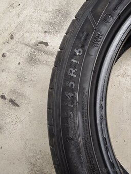 Dunlop 215/45R16 - 4