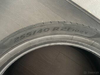 Pirelli R21 255/40 - 4