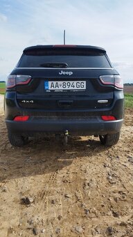 Jeep Compass - 4