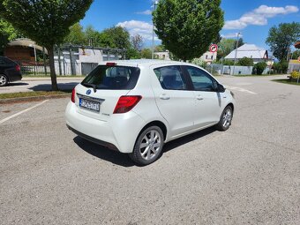 Toyota Yaris - 4