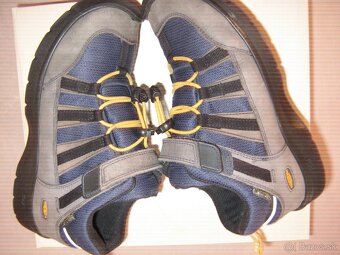 KEEN GORETEX vel. 38 - 4