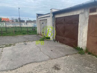 Samostatná garáž na Astronomickej ul. v Ružinove - 4