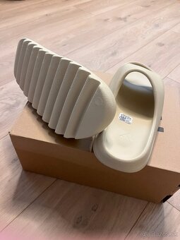 Yeezy Slide Bone - 4