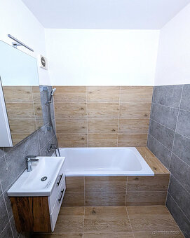 Veľký 3 izb rekonštr., Ťahanovce (Bruselská), 79m2, OV, LO, - 4