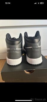 jordan 1 - 4