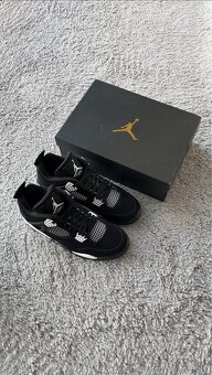 Air Jordan 4 White Thunder - 4