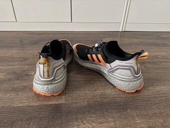 Adidas Ultraboost Cold.Rdy tenisky - 4