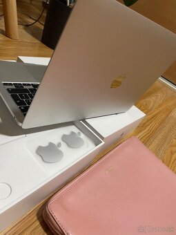 MacBook Air 13" (2020) – Perfektný stav, ideálny na štúdium - 4