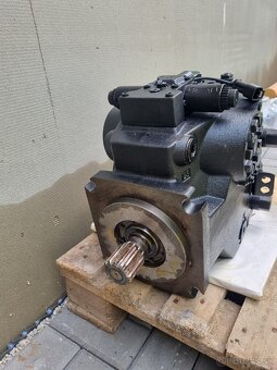 Predám jednotky Sauer danfoss 90L130 a H1P 165R - 4