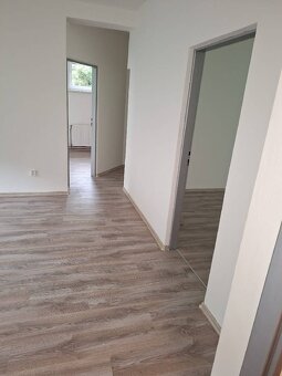 Na predaj 3 izbový byt 96 m2, 15 min. od Žiliny v Dlhom Poli - 4