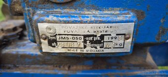 Malotraktor s vlečkou 2100€ + dohoda - 4