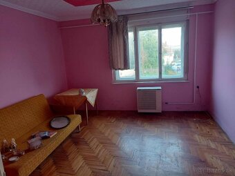 MAĎARSKO - Predává sa rodinný dom v centre obci Forró. - 4