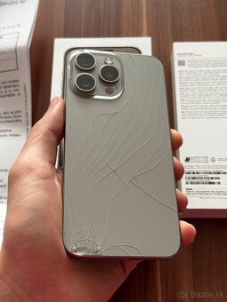 Apple iPhone 15 Pro Max 256gb - PUKNUTE ZADNE SKLO - 4