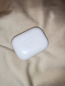 Apple AirPods 2 Pro - 4