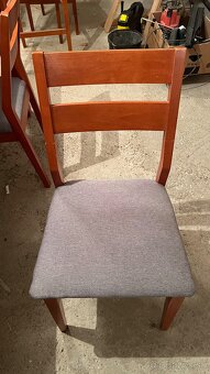 Jedálenský stôl so stoličkami - 4