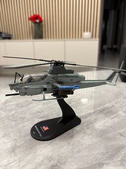 Model vrtulníku AH-1Z Viper - 4