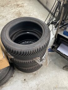 Predám 4ks celoročne pneu Goodyear 215/45R16 - 4