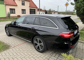 Mercedes-Benz Třídy E E220d COMBI nafta automat 143 kw - 4