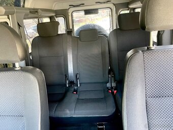 Land Rover Defender 110 - 4