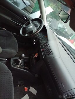 Rozpredám vw.golf 4 krátky 1.9tdi 81kw - 4