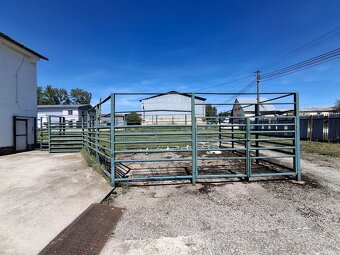 Prístrešok,  ohrada - 4