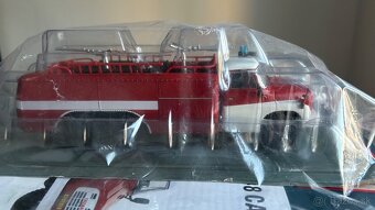 Tatra 148 CAS 32 hasiči 1:43 DeAgostini - 4