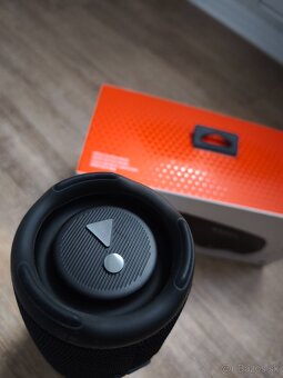 JBL Charge 5 čierny - 4