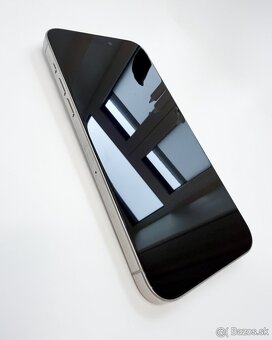 iPhone 15 Pro Max 256 GB - 4